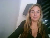 Charmant Sexy and very naughty So come and try me.