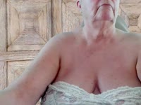 Hello iam a granny i like sex or masturbate for you
