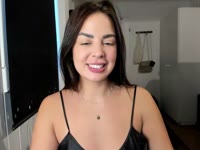 Hey! I speak English, Spanish, and Dutch. I