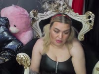 15 years experienced, professional in the execution of any fetish of any kind. If you are not a real and humble slave stay away from this room