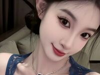 naked camgirl photo ClaraElla