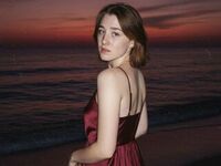 camgirl fingering shaved pussy EdithKeene