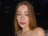 naughty camgirl EmilliaFox