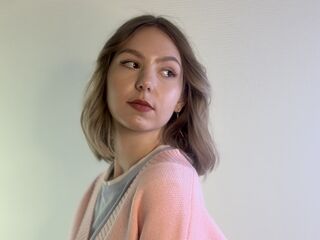 topless webcam girl FeyKalandina