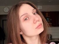 topless girl LaraVenn