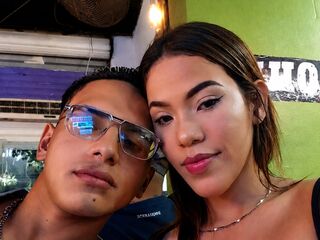 live couple blowjob webcam SophiaAndEthan