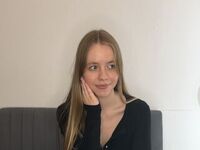hot cam girl masturbating with sextoy AbigailLee