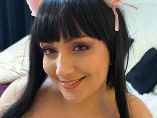 cam girl showing tits AdelineDevin