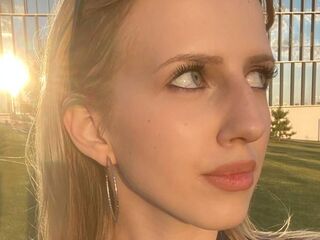 nude cam girl pic AishaSpringstead