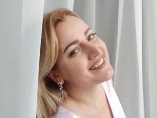 webcamstripper AlexaDeneuve