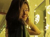 camgirl video chat room AliceBrew