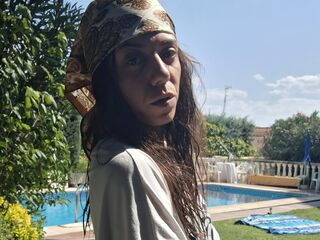 cam girl masturbating with dildo AliceSanz