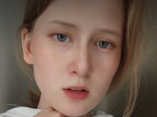 naked camgirl masturbating AmyCollege