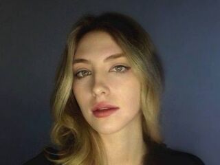 live webcam performer AmyHuckabey