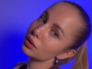 naughty cam bitch AnnelleToulson