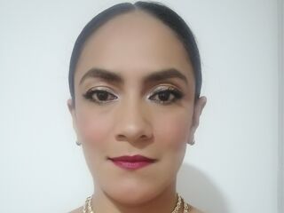 shaved pussy web cam AntonellAdiosa