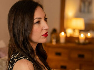 naughty camgirl masturbating with vibrator ArishaElara