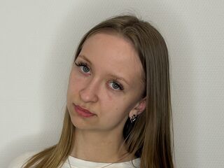webcamgirl AundreaMoczo