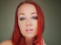 naked girl with webcam fingering BarbieMuscle