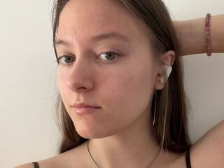 naked girl with webcam fingering pussy BerthaPinkos