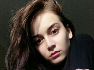 topless girl BethelQuiette