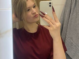 sexy webcamgirl Bloryjon