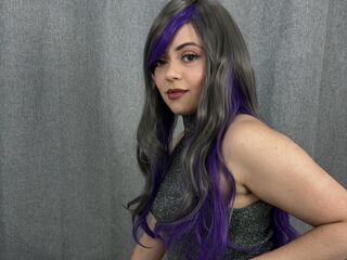 hot cam girl masturbating with vibrator BonieBenett