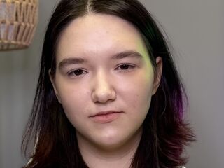 camslut naked CecilleBonavita