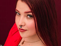 camgirl showing tits CelesteCottes