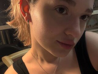 bedroom livecam ChloeDemaio