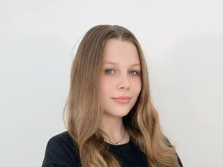 hot cam girl masturbating with dildo ChristianeSivie