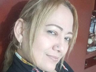 camslut masturbating ClausRous