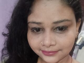 adultcam photo CurvySoniya
