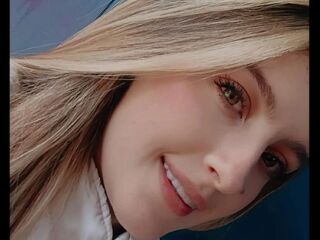 shower live cam DioneKises