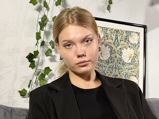 hardcore sex show DonellaAndra