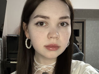 live chat room EmilyCarler