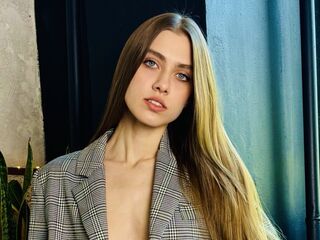 teasercam EmilyMontgomery