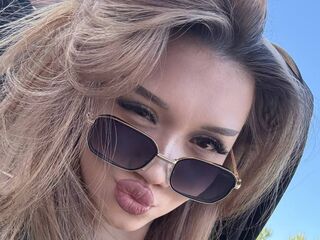 naked girl with webcam masturbating with sextoy GailMayette