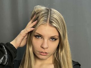 naked girl with webcam GlendaLabeau