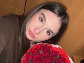 camwhore fingering shaved pussy HesterWarhol