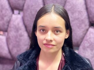 naughty camgirl picture IssaMontenegro