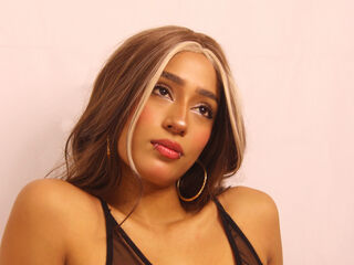 cam slut chat room JadeKeim