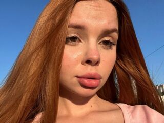 cam slut chat room KarinaSavastru