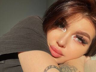 hot cam girl fingering pussy KarolinaKaren