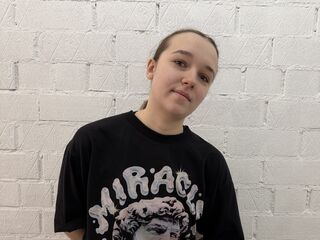 girl fingering shaved pussy KatriceCrumlish