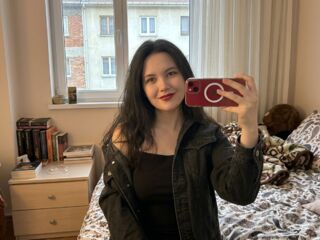 girl cam free KeliCollymore