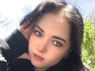 naked girl with webcam masturbating with dildo KelleeLobdell