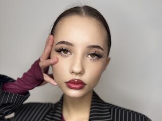 chat room webcam photo KileyConstantin