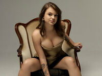 naked camgirl masturbating KiraBlake