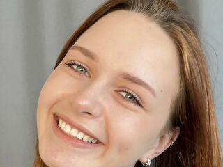 girl cam KrystinaEisen